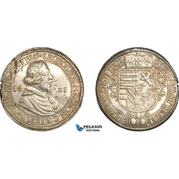 A9-019, Austria, Leopold V, Taler 1621, Hall Mint, Silver, (28.73g) Dav-3328A, Lux. 36, (This piece) the only known piece with this reverse variety, RRRR!, EF